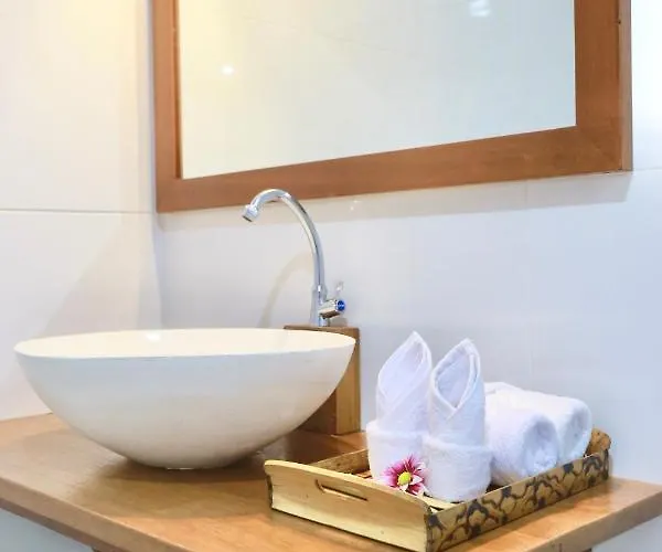 Bed & Breakfast 37 Sunset Village Bali Canggu