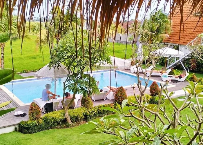 37 Sunset Village Bali ベッド・アンド・ブレックファスト 4*